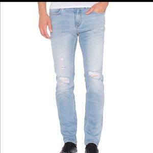 Thin Captain in Blue Destroy ROLLA'S